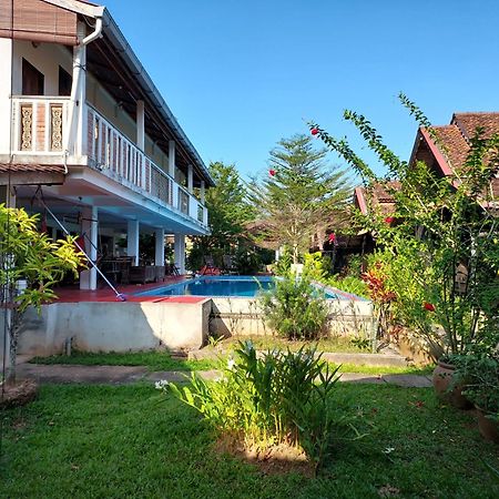Tanabendang Banglos Pantai Cenang  Eksteriør billede